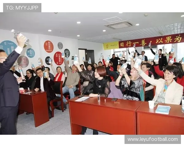 世界拳击联合会秘书长盛赞深圳宝安:未来国际盛事理想之地 世界拳击联合会秘书长盛赞深圳宝安:未来国际盛事理想之地